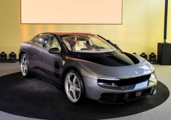 Ferrari 336749